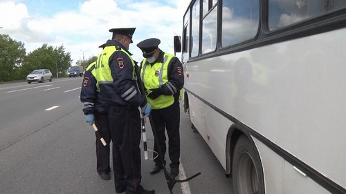 На Кубани сотрудники Госавтоинспекции проверят автобусы