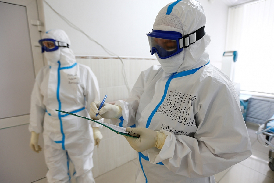 В Краснодарском крае за последние сутки выявили 715 случаев коронавируса