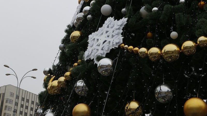 По поручению Вениамина Кондратьева в городах и районах Кубани отменили массовые новогодние мероприятия и фейерверки