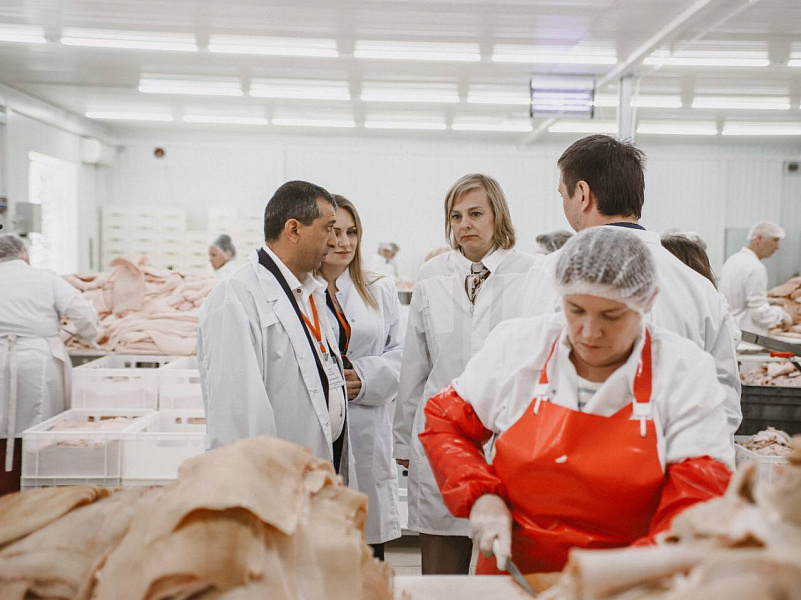 Кубанский мясокомбинат повысил выработку на 30% благодаря технологиям бережливого производства