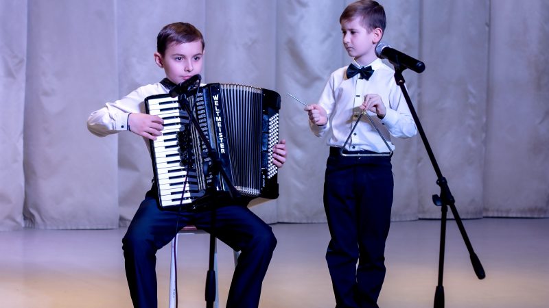 В детской школе искусств станицы Калининской состоялось посвящение в юные музыканты