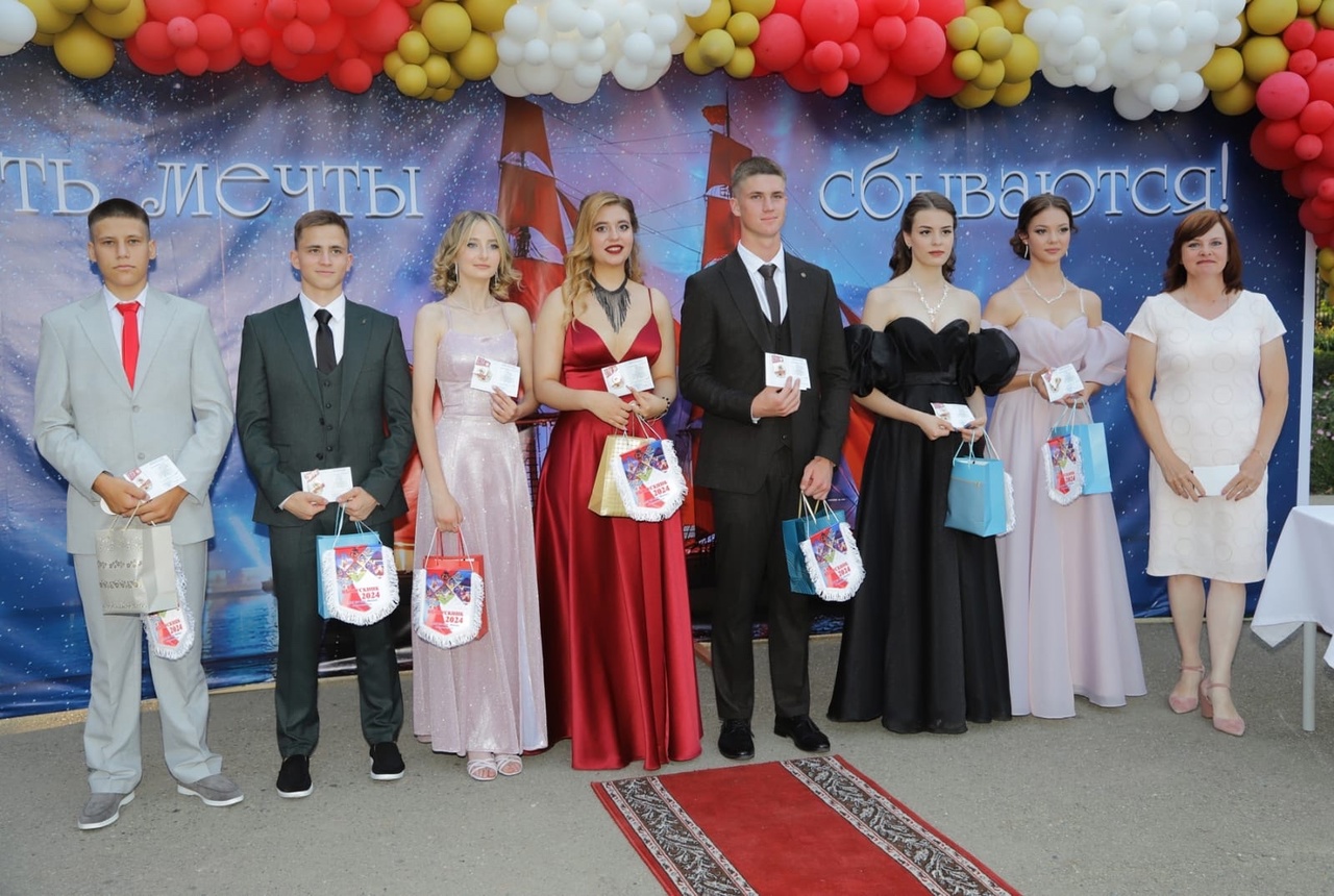 28 июня в Калининском районе прошли выпускные