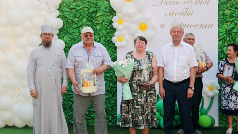 Семейное счастье Калининского района: любовь, верность и ангелочки из кукурузных листьев!