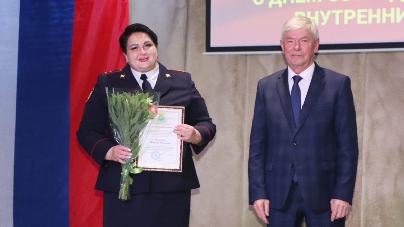 В Калининском районе торжественно отметили День сотрудника органов внутренних дел РФ