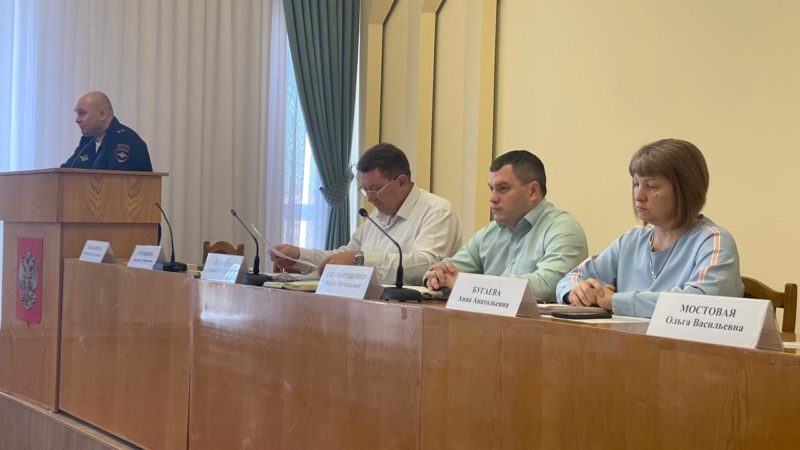 В Калининском районе объединяются против кибермошенников