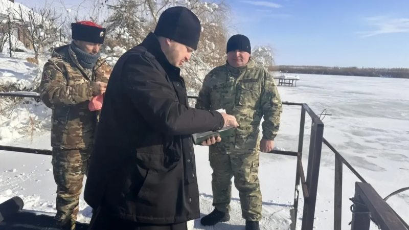 В Светлый праздник Богоявления Господня все шли в храмы, чтобы в истинной вере — Православной — укрепиться