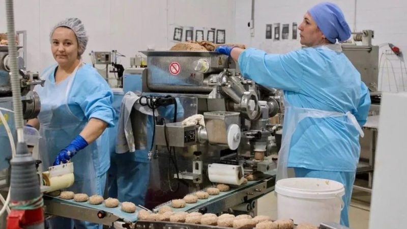 Экономический эффект от внедрения бережливых технологий на кубанском производстве замороженных полуфабрикатов оценили в 4,3 миллиона рублей