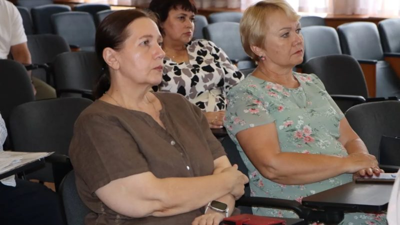 В Калининском районе прошла четырнадцатая сессия районного Совета