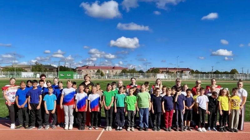 Спорт, солнце и характер: более 60 школьников сдали нормы ГТО в центре тестирования «Восход»