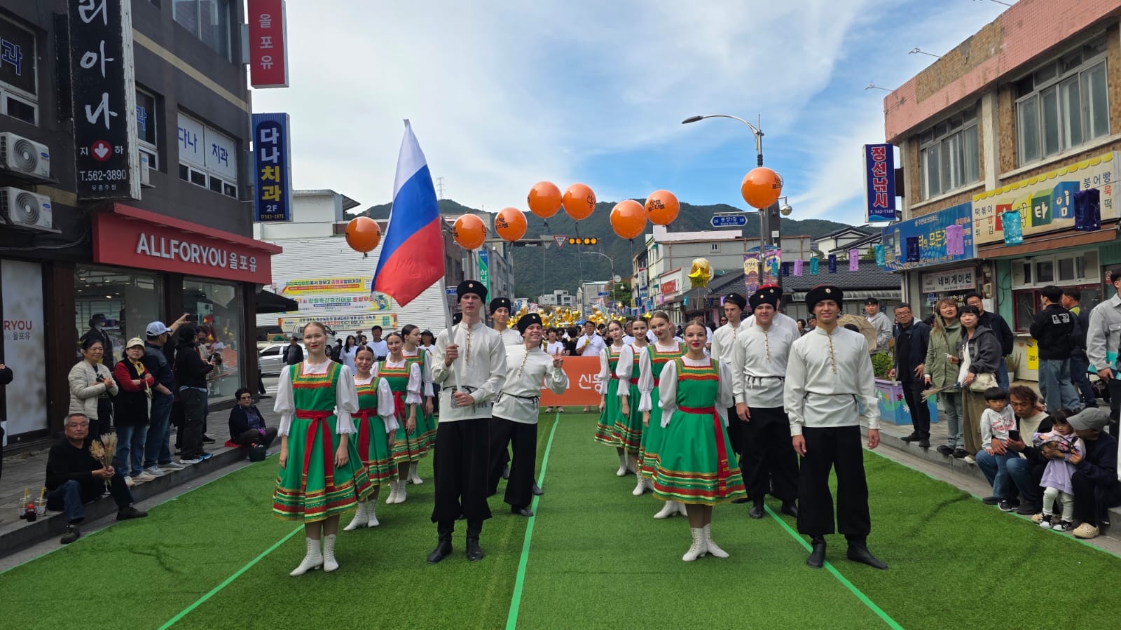 Осенний бал дают «Калиночка» и «Танок»