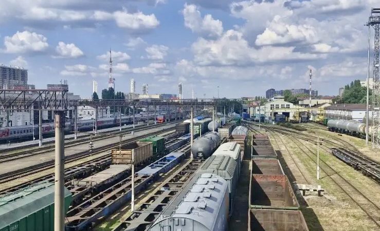 Региональный оператор пригородных железнодорожных перевозок формирует новые стандарты работы